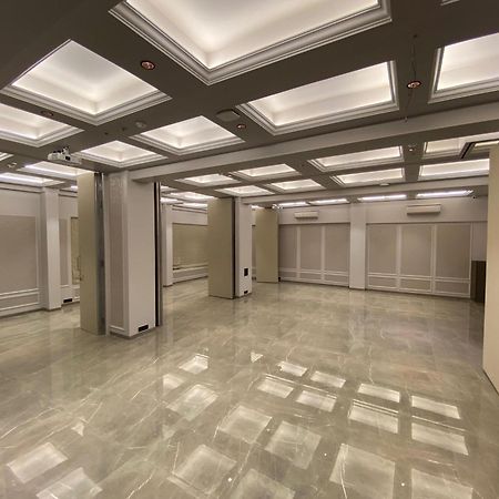 J Hotel And Banquets Мумбаї Екстер'єр фото